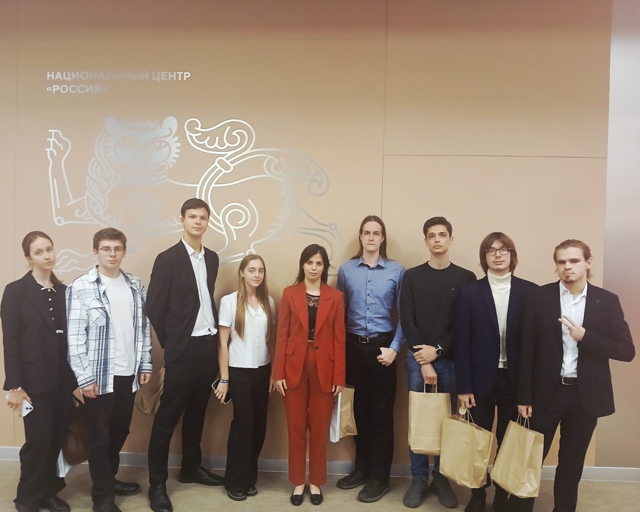 Державинцы – участники марафона «Знание.Наука» в Москве фото анонса