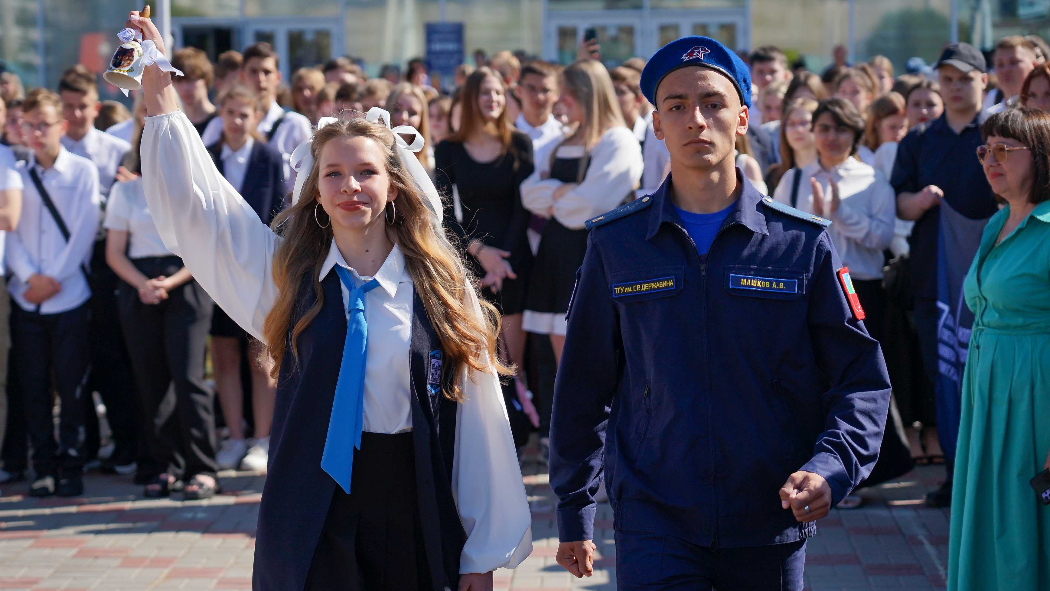 Учебный год в Державинском открыли Державинской линейкой фото анонса