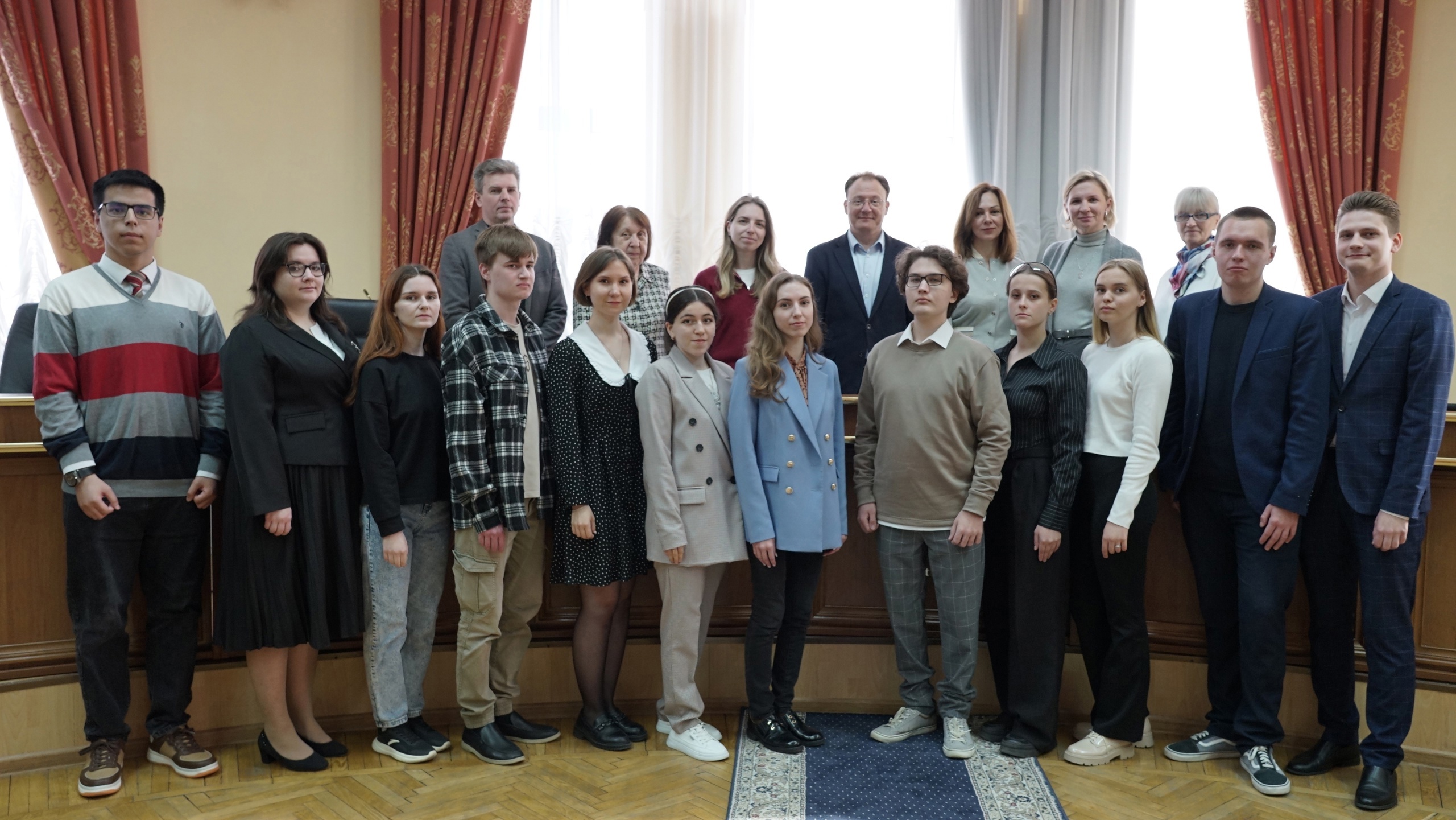 Студенты Державинского – обладатели грантов на поддержку малых студенческих научных коллективов во главе с научным руководителем фото анонса