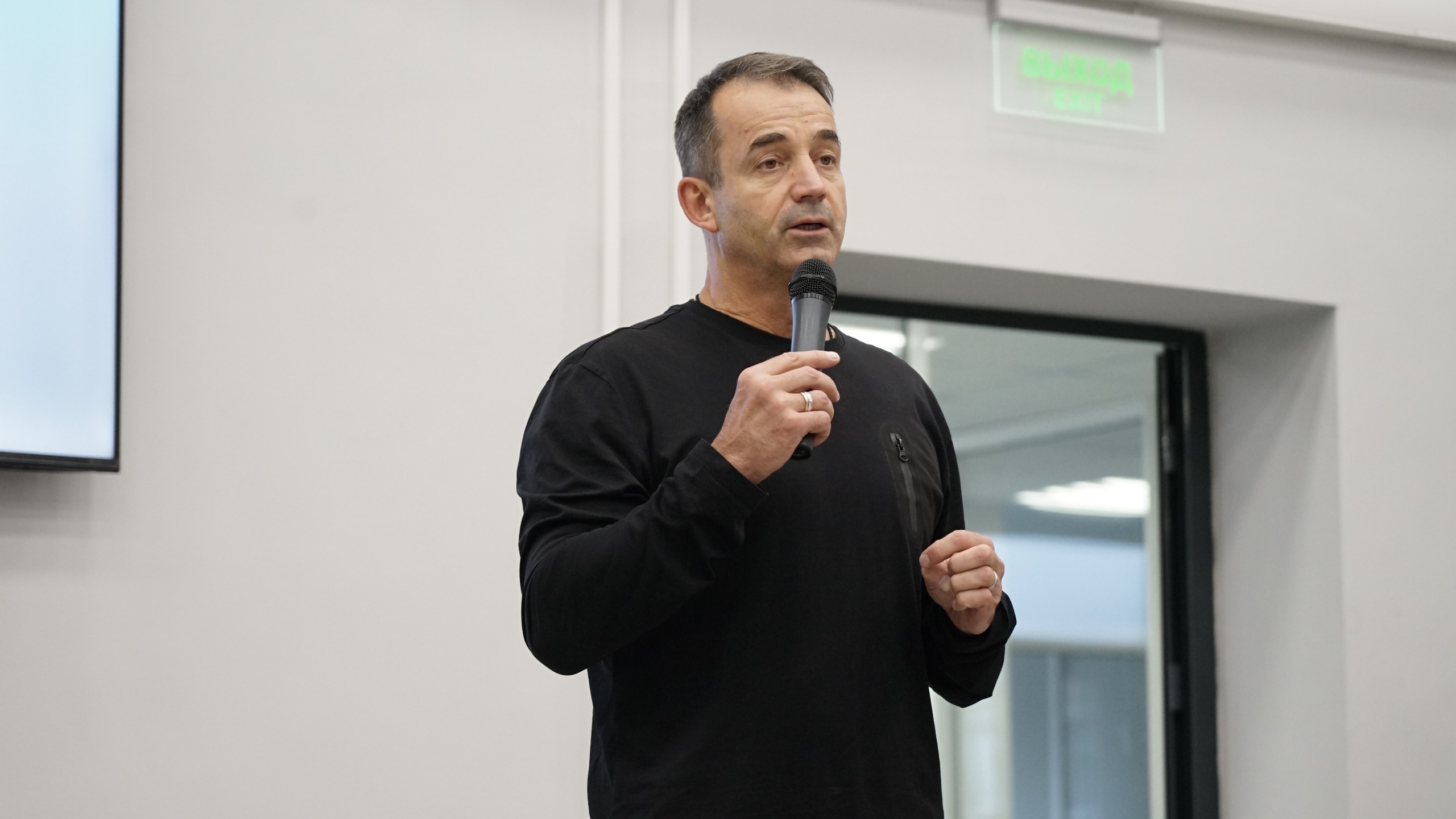 Российский актер Дмитрий Певцов встретился со студентами Державинского университета фото анонса