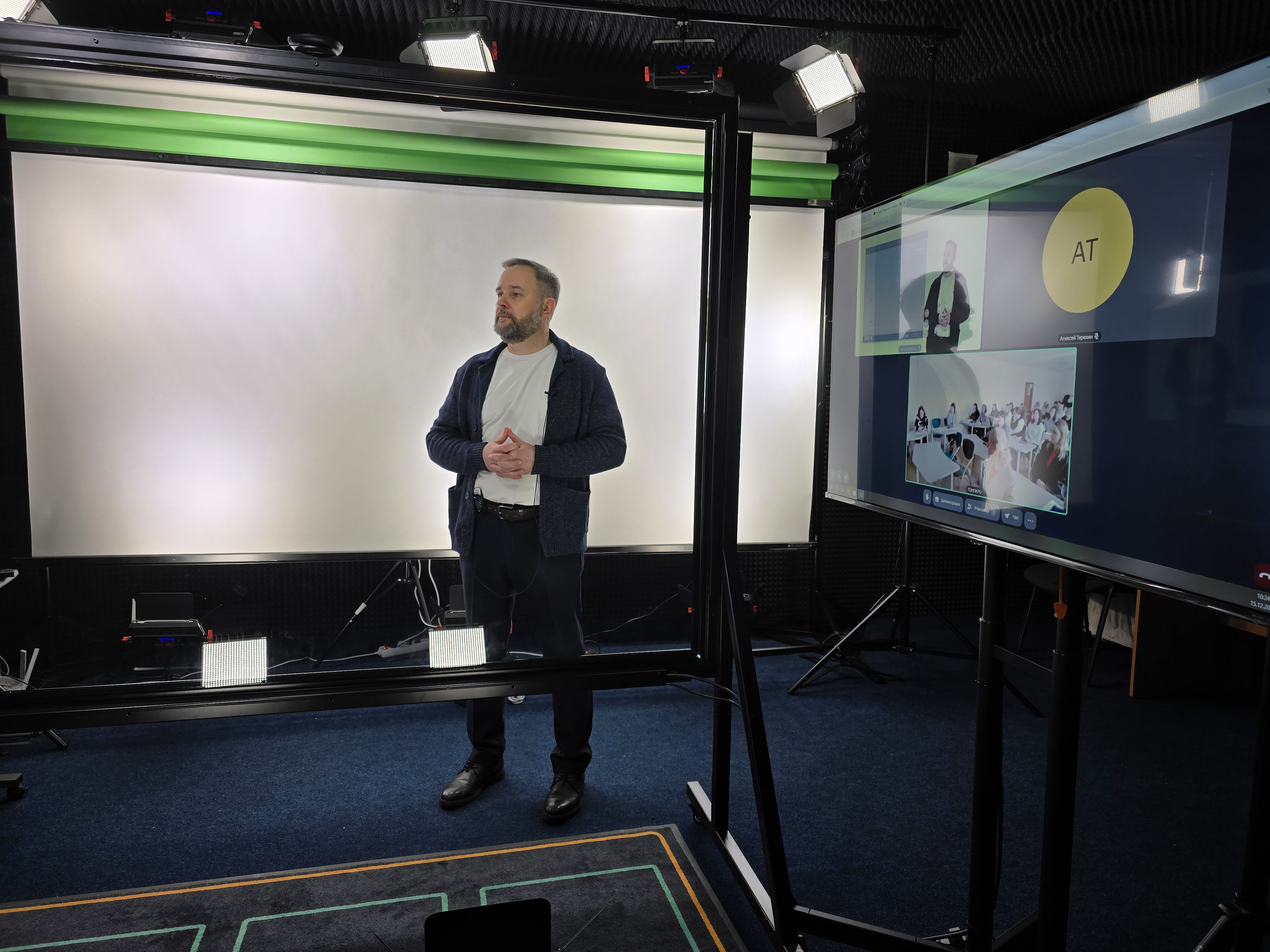 «Цифровая контактная педагогика»: Тамбовский университет представил школам региона решение проблемы дефицита учителей