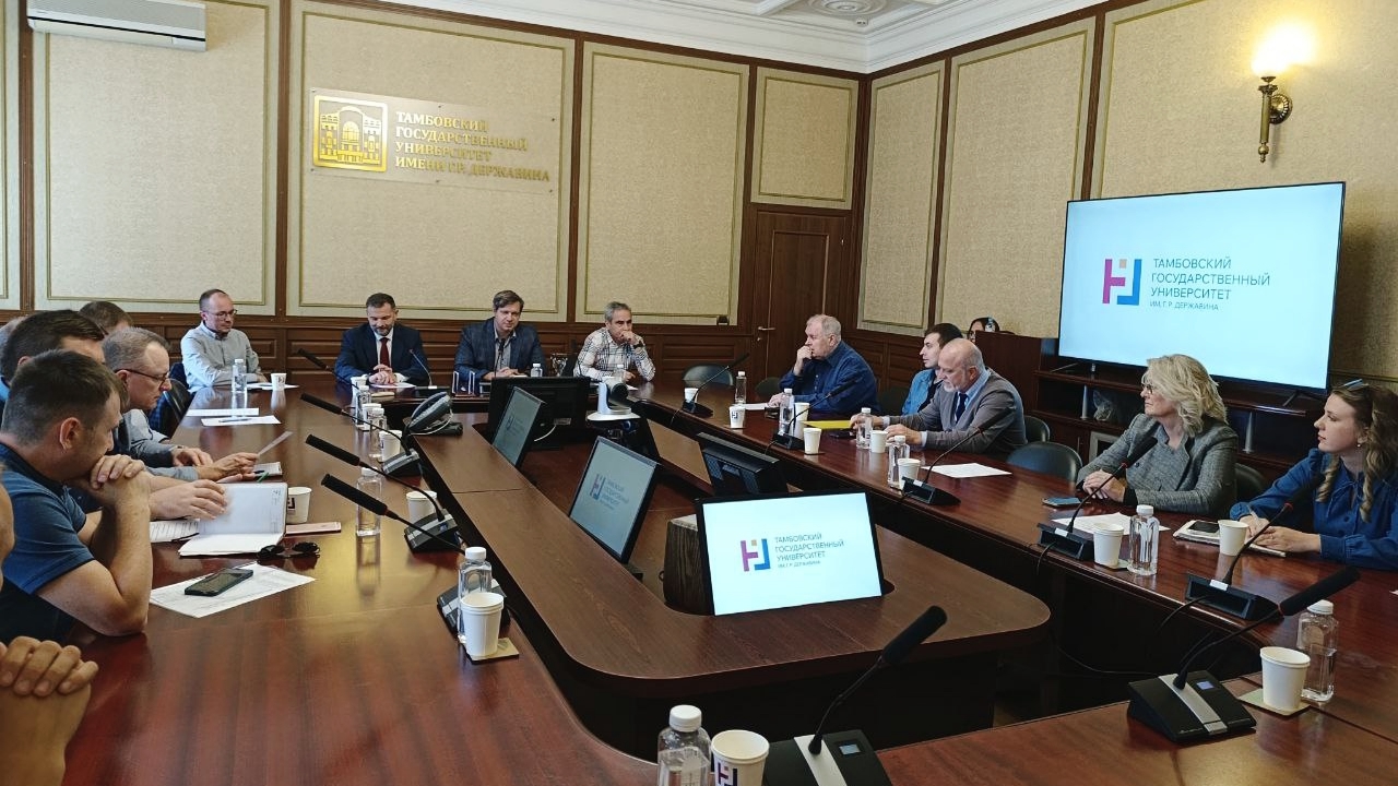 В Державинском известные политологи обсудили итоги выборов фото анонса